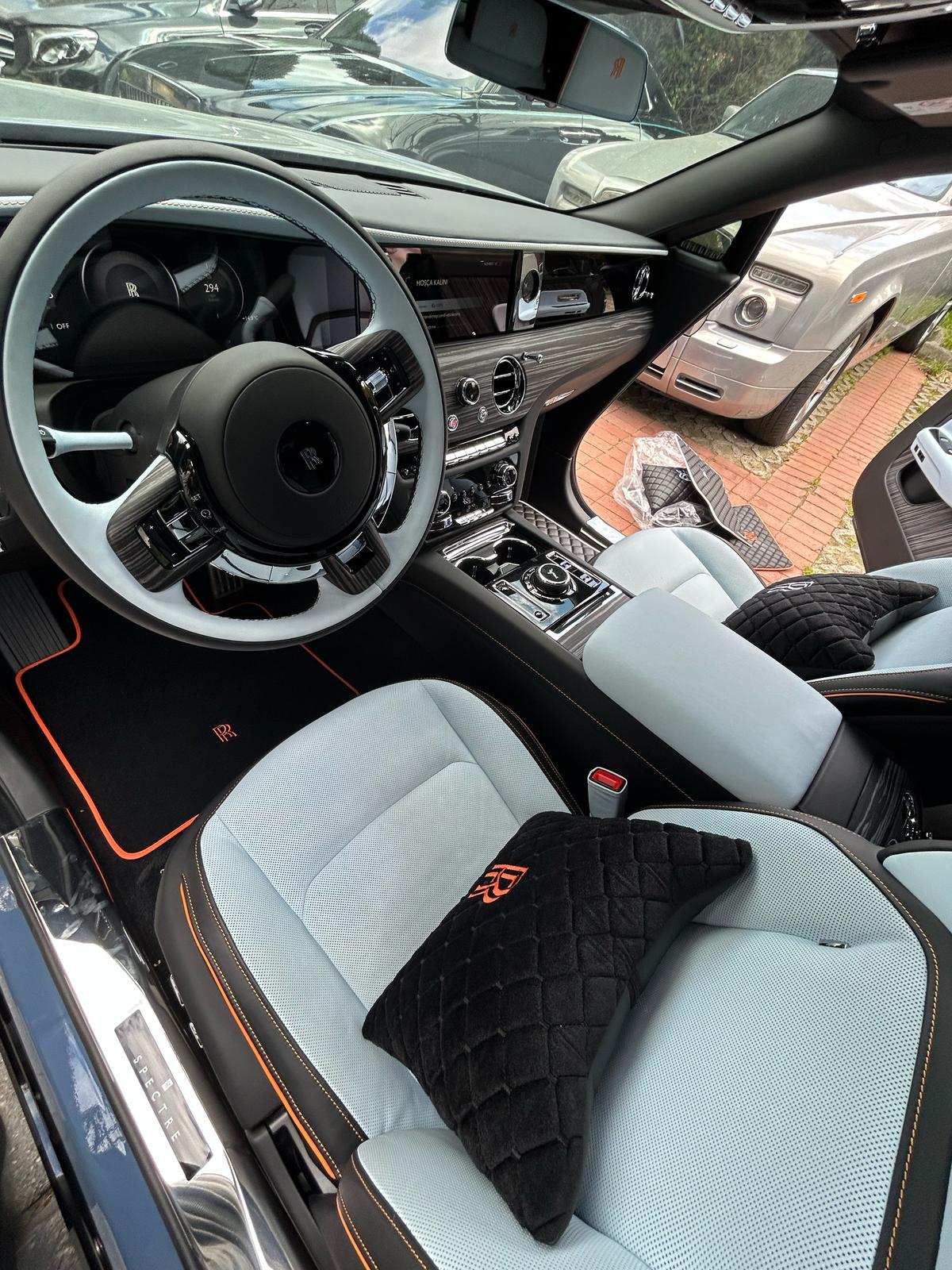 For all Rolls Royce Spectre Series Carpet Full Set Car Floor Mats, 2 Pillows and Cargo Liner Bespoke