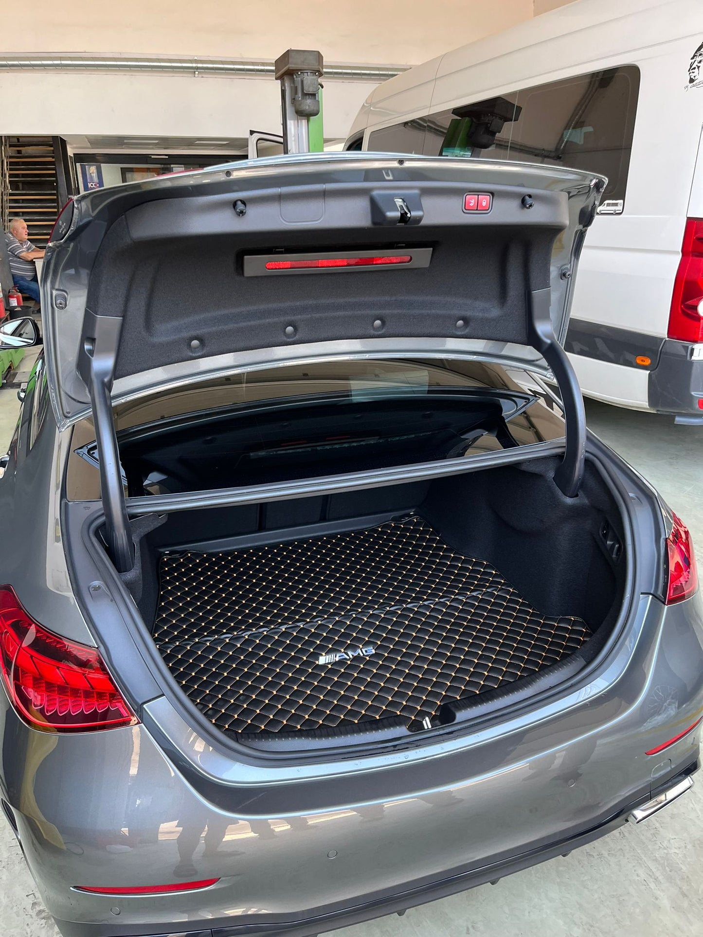 For Mercedes Benz All Mercedes Benz Model Cargo Liner, Leather Trunk Mat