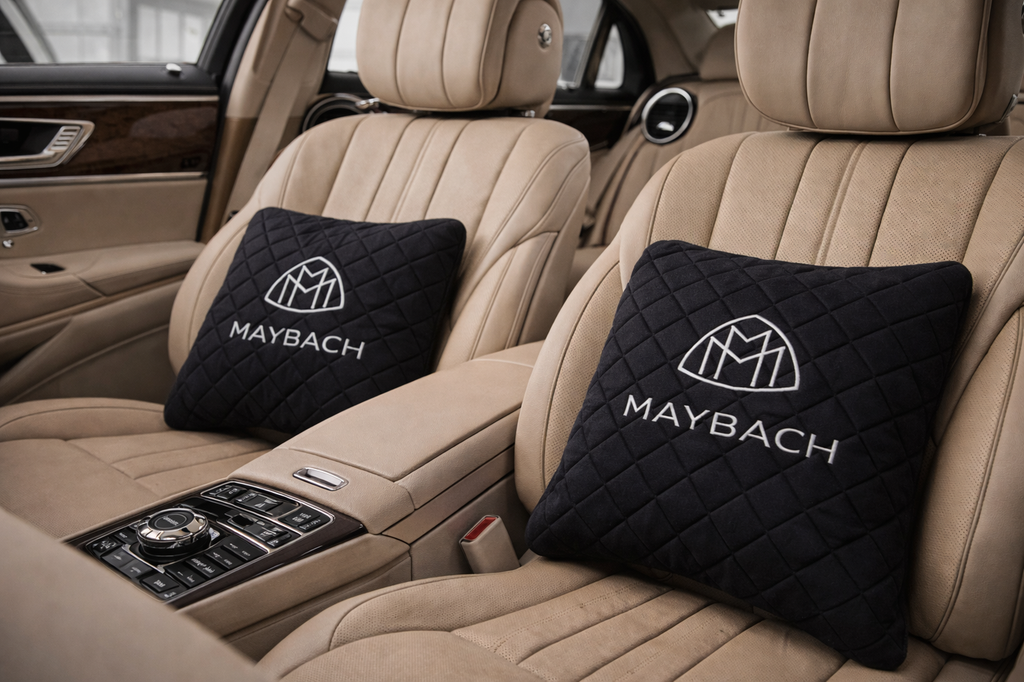 M BACH Velvet Pillow (2 PCS)