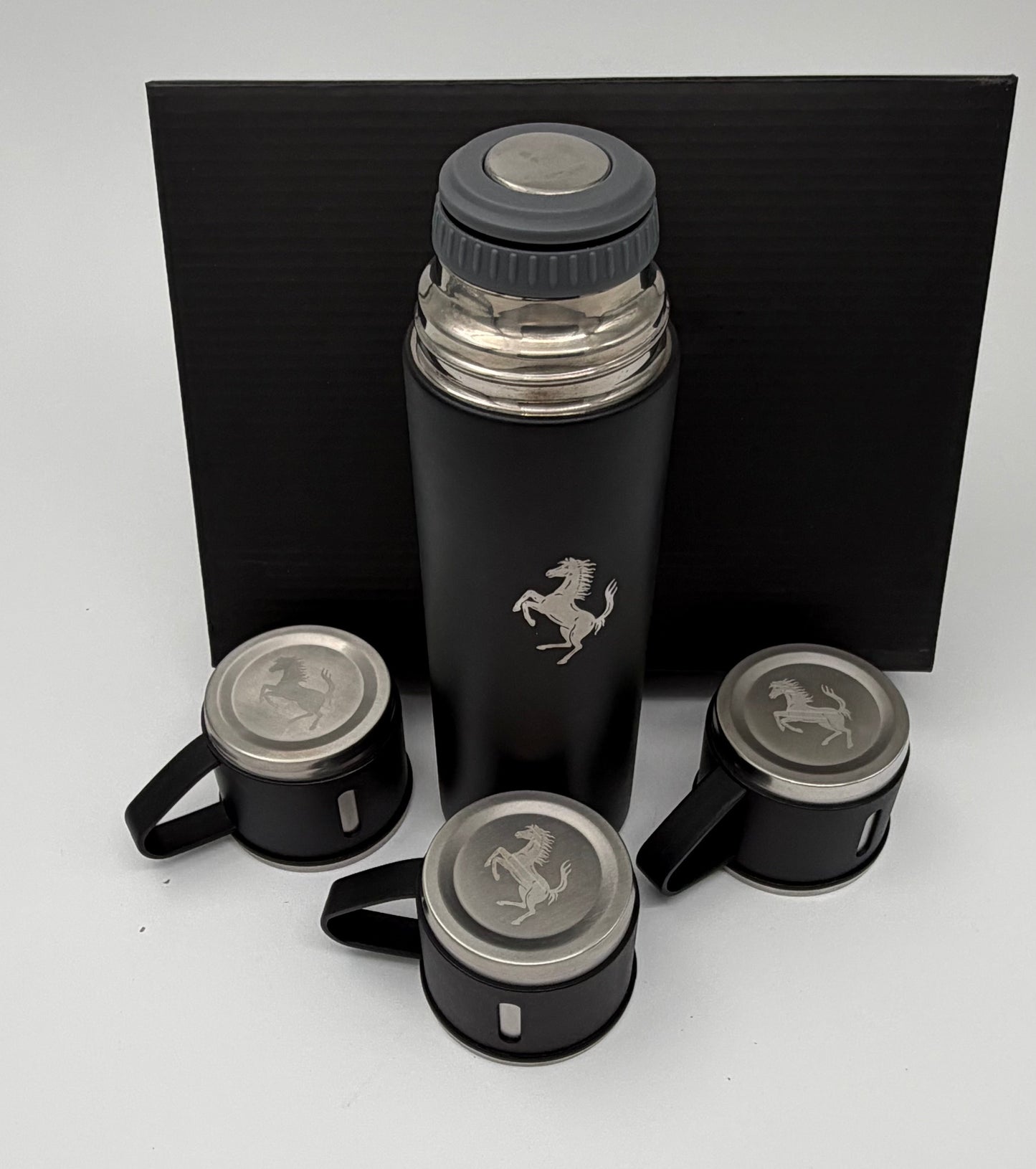 Laser Logo Thermos Set 500 ml – Insulated Flask with 3 Cups